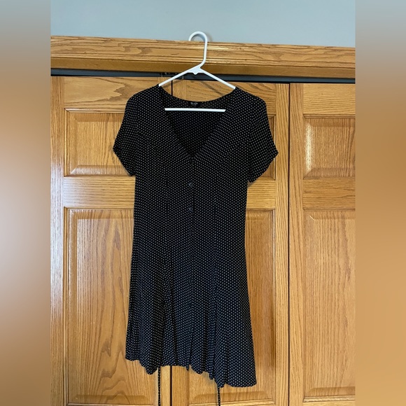 Dresses & Skirts - Brandy Melville Polka Dot Dress
